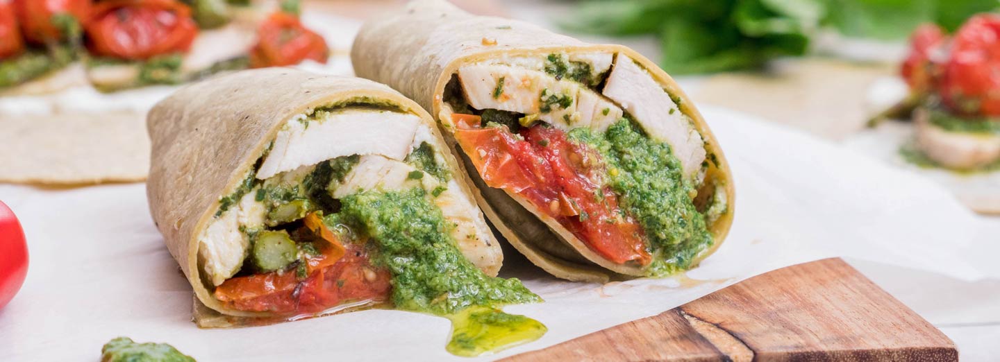 Chicken pesto with roasted tomato wraps